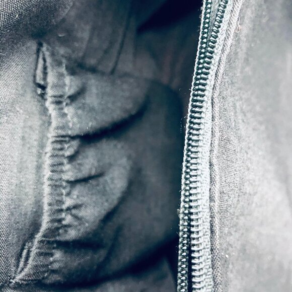 straw red handbag chain handle clasp lock zipper 5 pockets 2 handle 15x9x4" READ - Picture 11 of 11